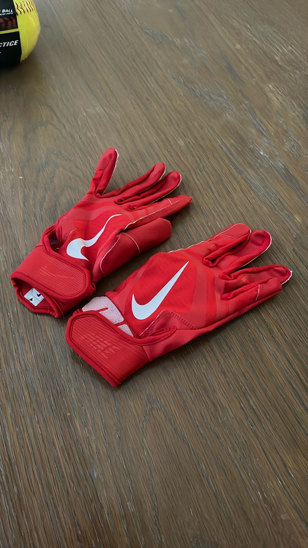 Gloves For Softball