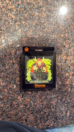 Disney Pin Halloween