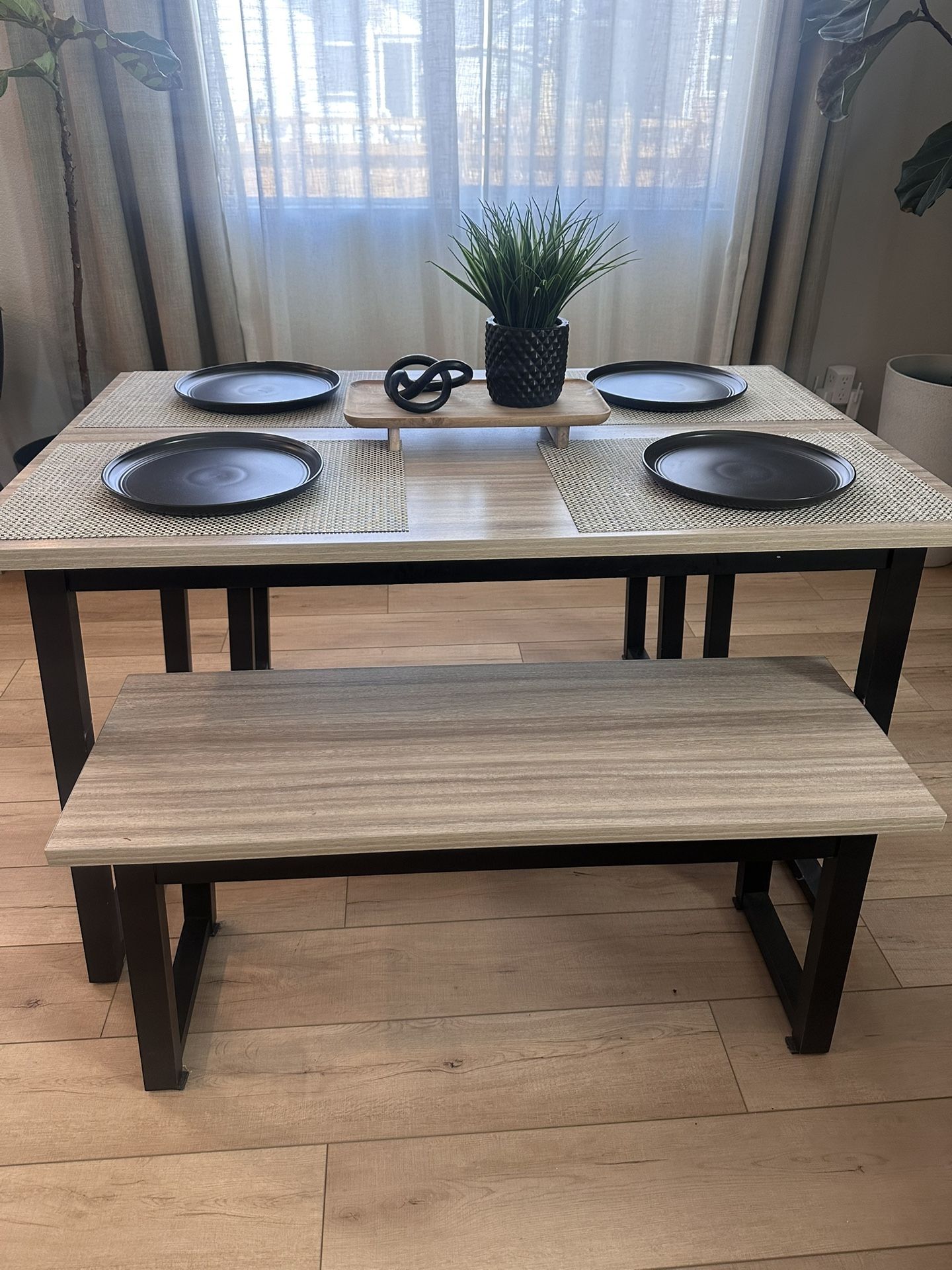 American furniture Real Wood Dinning Table