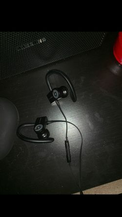 Powerbeats 3