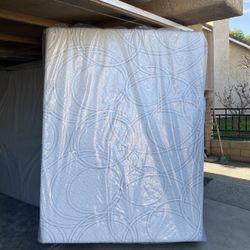 Mattress ( Queen Size )