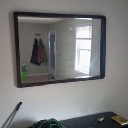 Dresser/Wall Mirror 