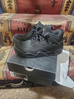 Jordan 4 Black Cat youth size 2.5