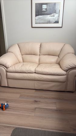 Love seat
