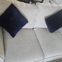 Havertys Couch