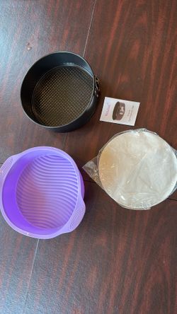Brand New Hikolvol 9 inch Springform Pan Set