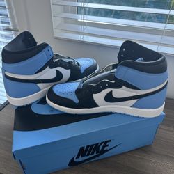 Air Jordan 1 High UNC Toe 