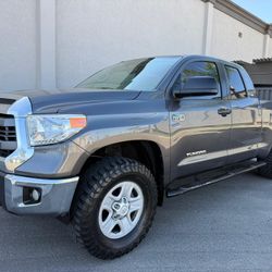 2015 Toyota Tundra SR5