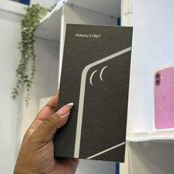 Samsung Galaxy Z Flip 7 Unlocked 5G New - Pay $1 DOWN AVAILABLE - NO CREDIT NEEDED