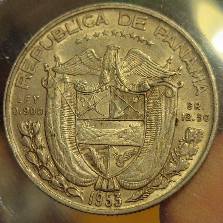 🇵🇦🇵🇦Two Panama Half Balboa 90% Silver Coins