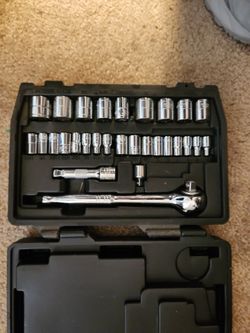 Full socket wrench and socket set