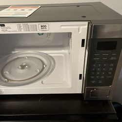 GE 1.1 CU Counter Top Microwave Oven 800watt 