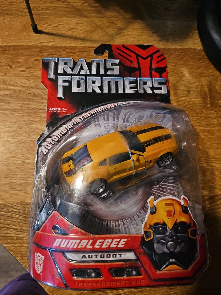 TRANSFORMERS (10'BUMBLEBEE
