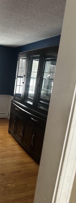 Dining Hutch / China Cabinet
