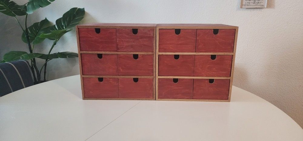 JEWELRY CHEST