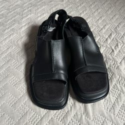 Dr.Marlens Sandals