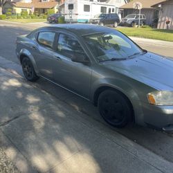 2010 Dodge Avenger 