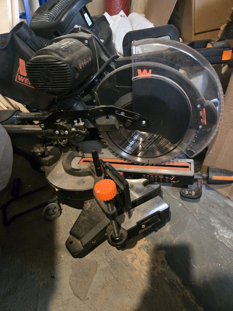 Carpenter tools