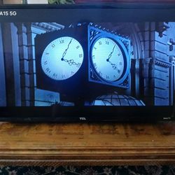 32" TCL/Roku Smart Tv