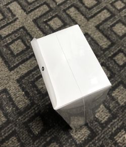 Brandnew Apple Watch series 5 40mm GPS +Cellular-Gold