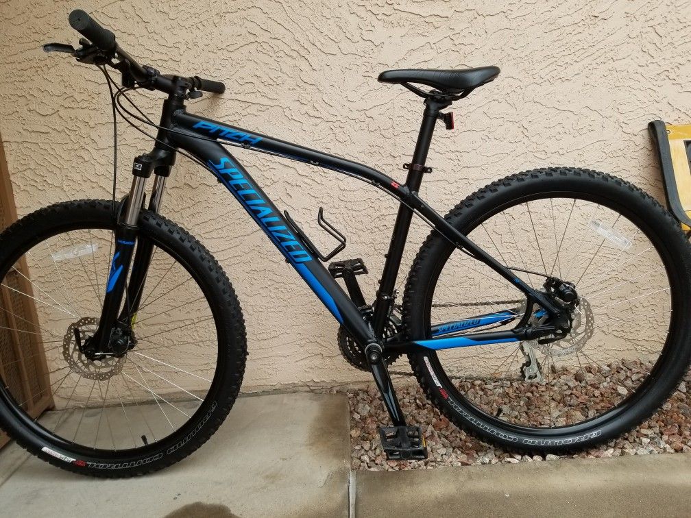 Specialized pitch black and outlet blue