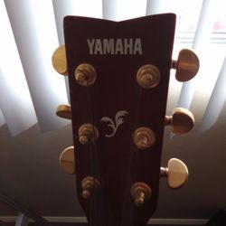 Guitar Yamaha