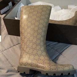 authentic gucci rain boots size 6 