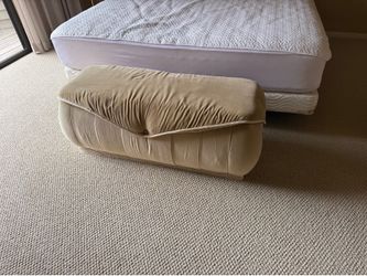 Vintage Tufted Velvet Bench