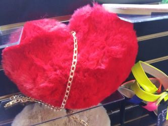 Women's purse with gold chain