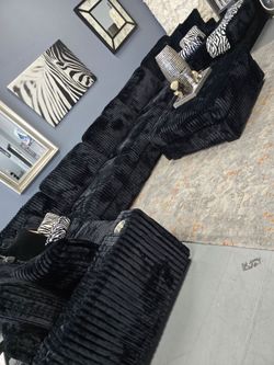 ✨️XL Sectional Sofas✨️ Furniture Queen Bedrooms, Dining Avail