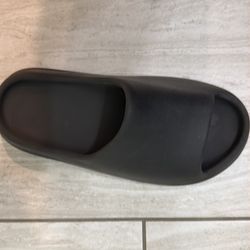 Yeezy Slides Onyx size 9 with box