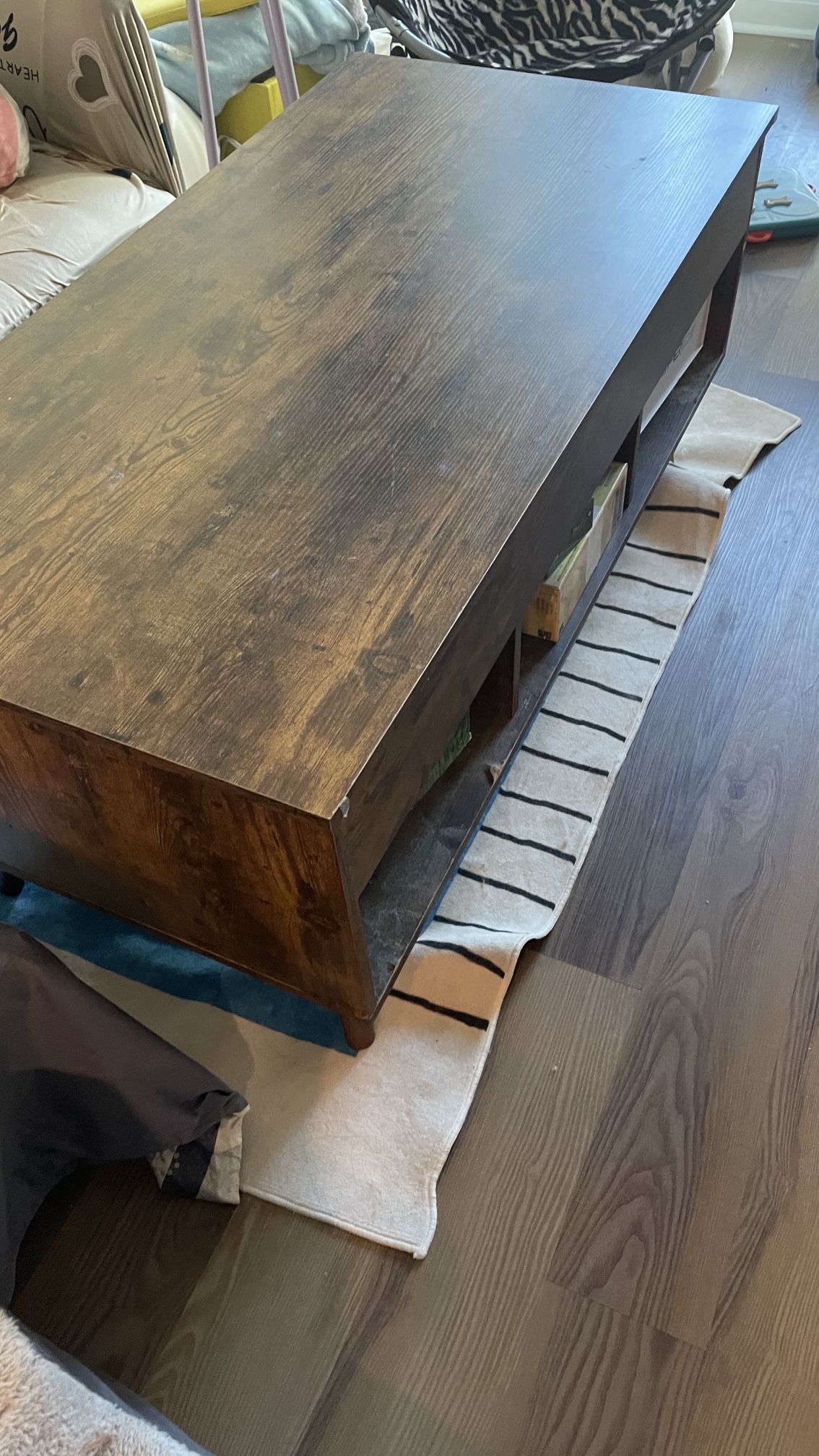Lift Top Coffee Table with hidden Storage