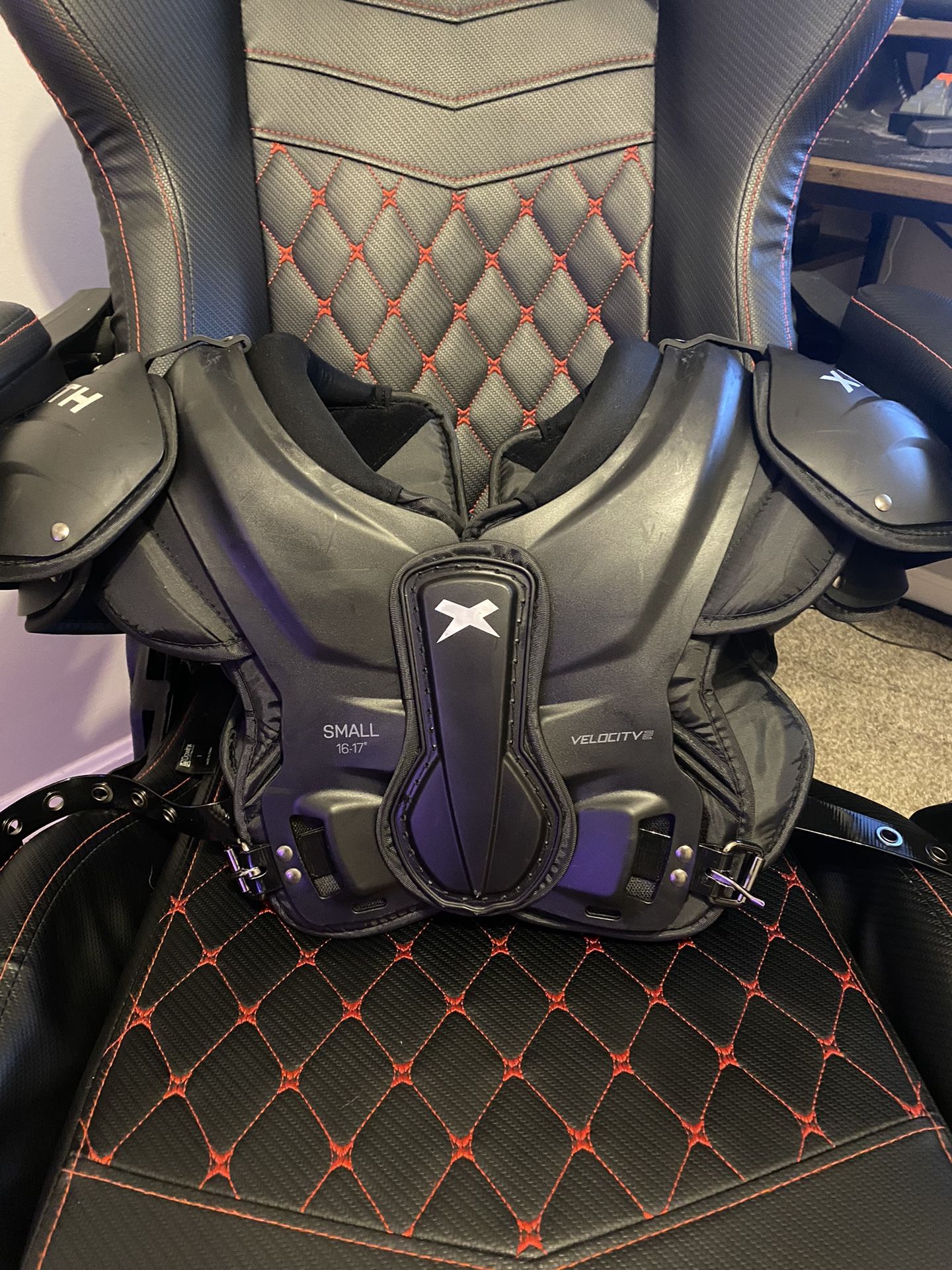 Xenith Shoulder Pads With Backplate for Sale in Louisville, KY OfferUp