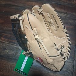Brand New 12" Righty Rawlings Baseball Glove