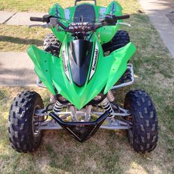 .. 2012 Kawasaki kfx450r .