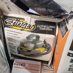 Stinger 2.5 Gallon Wet/dry Vac