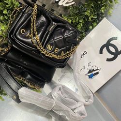 Black Cc Crossbody