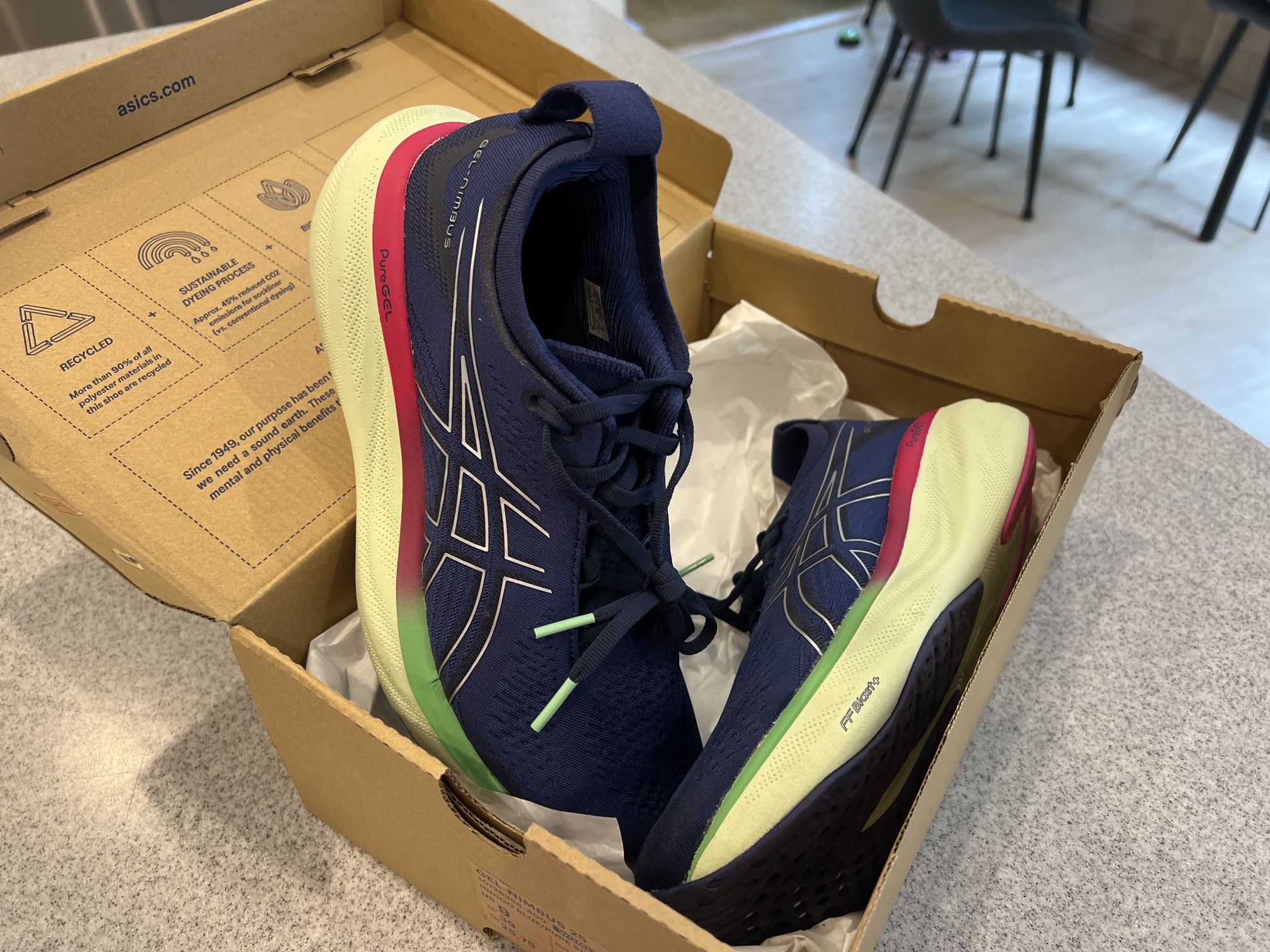 Women’s size 9, Brooks Ghost, near new, no insole