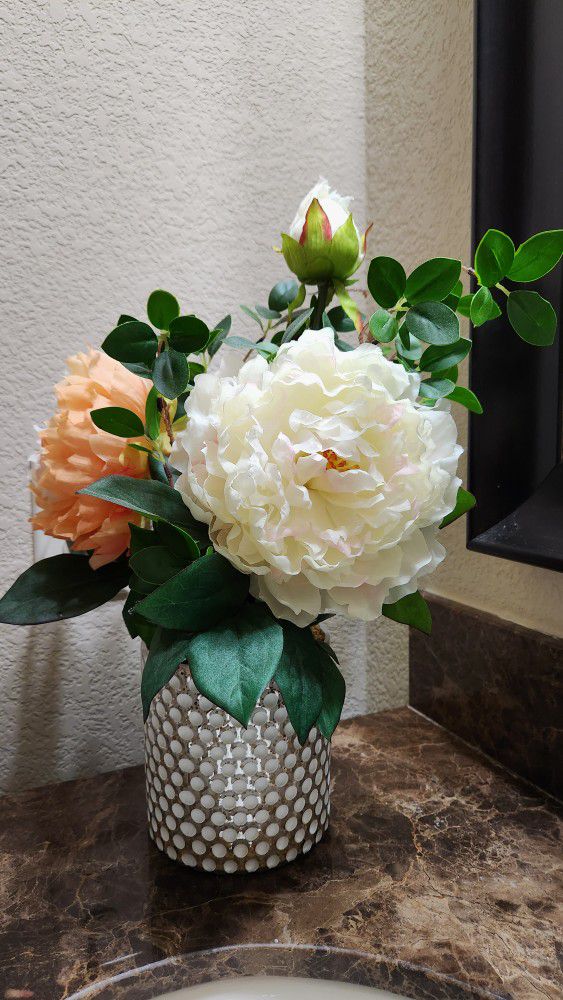 Artificial Flower Arrangement W Vase