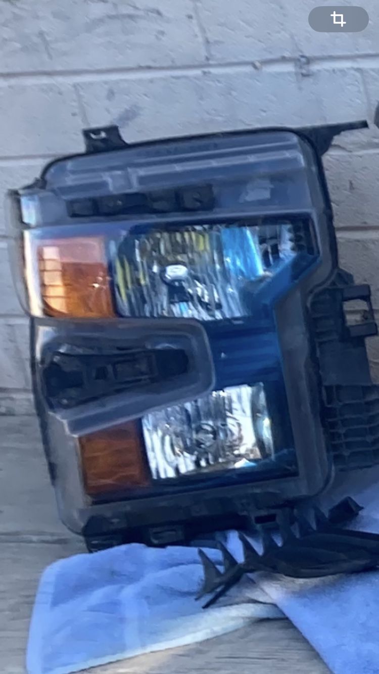 $275 Headlights 2022 Chevy Silverado 1500