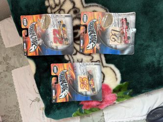 HOT WHEELS *EARLY 2000’s*