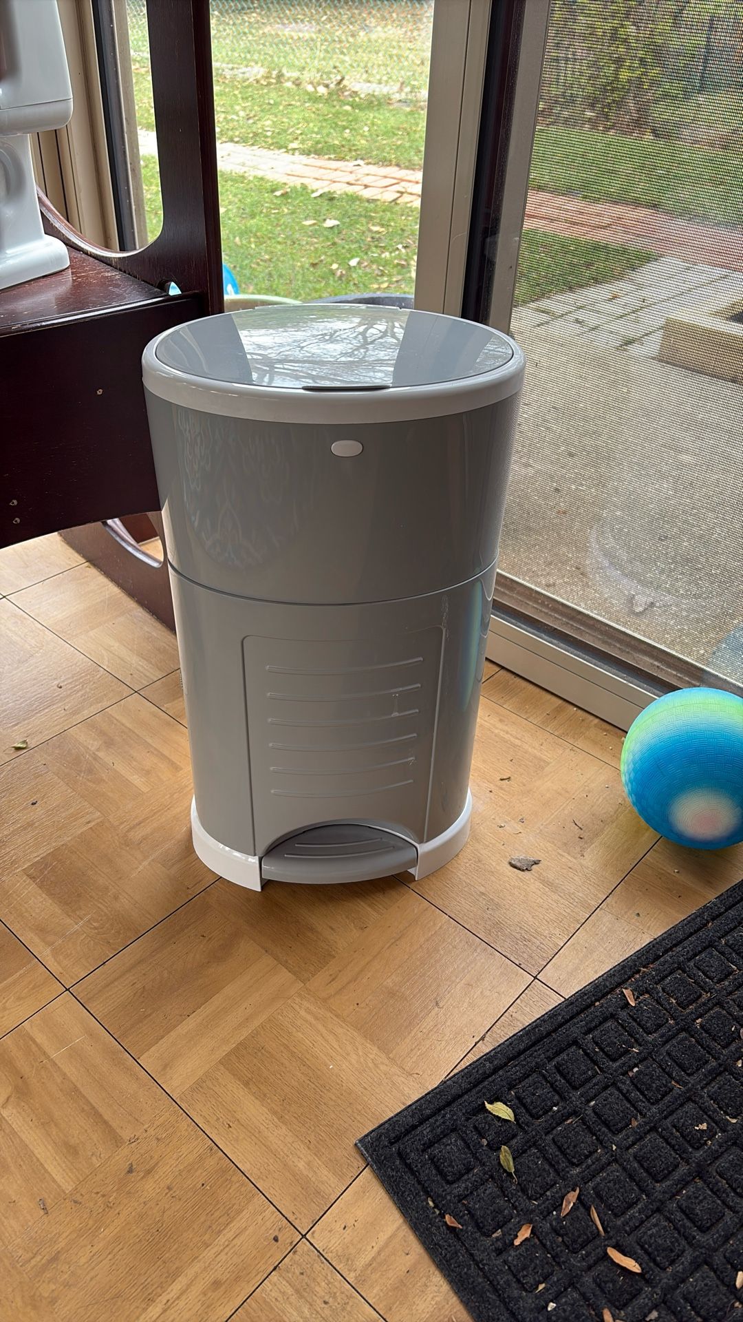 Dekor Diaper Pail