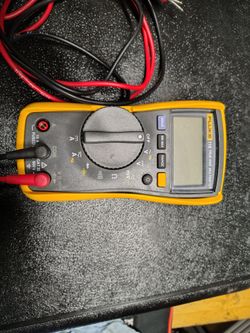 Fluke 115 multimeter