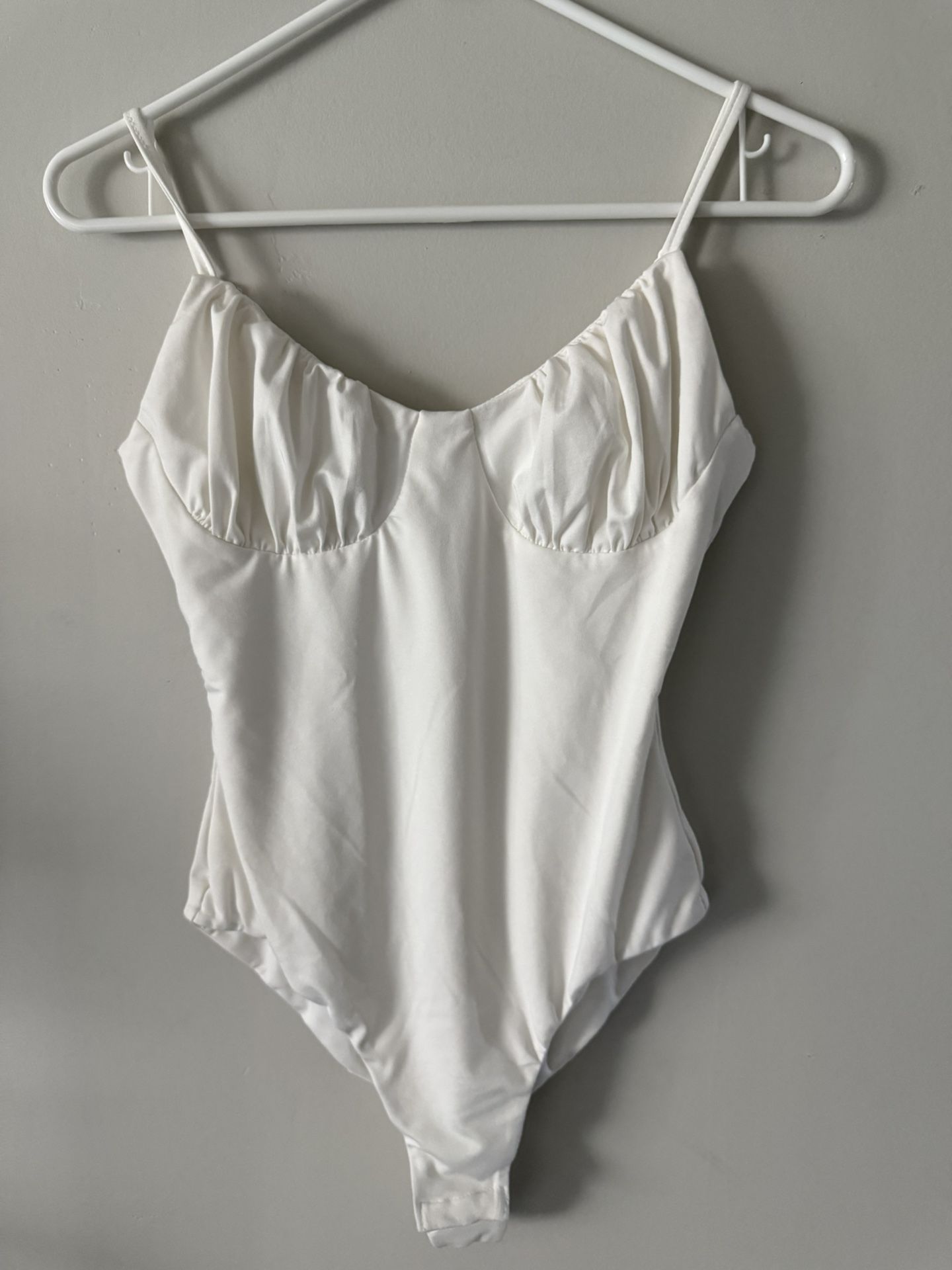 2 Guess Bodysuits - Size S