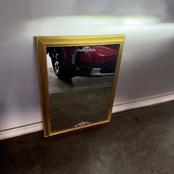 Mirror Size 31 *24 Inches