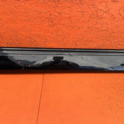 2019 - 2023 Audi Q8 SQ8  Right Passenger Front Door Lower Trim Molding Cover OEM