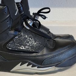 Men Jordans Size 12 USED 110