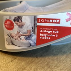 SKIP HOP BATH TUB