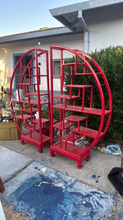Beautiful red Japanese shelf