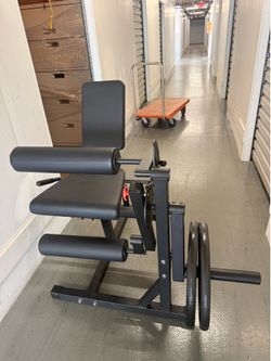 Leg Extension & Curl Machine